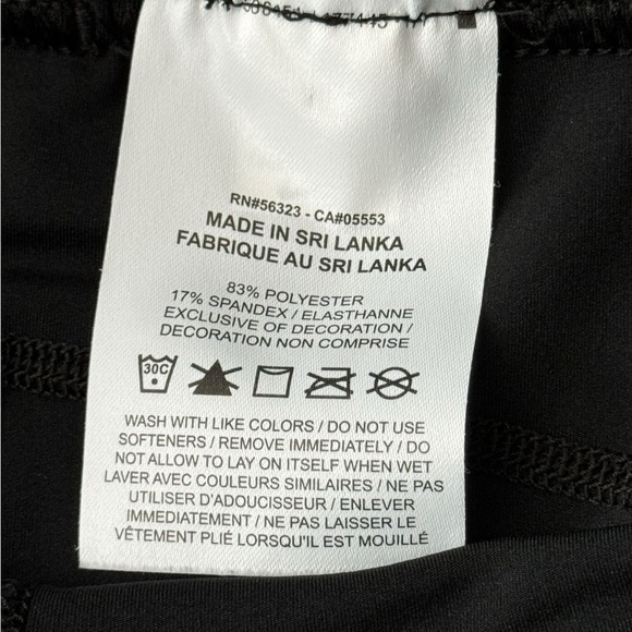 Nike Pro 365 Women's High-Waisted 7" Shorts Black Size Medium - Picture 5 of 6